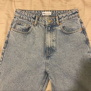 Zara Mom Fit Jeans